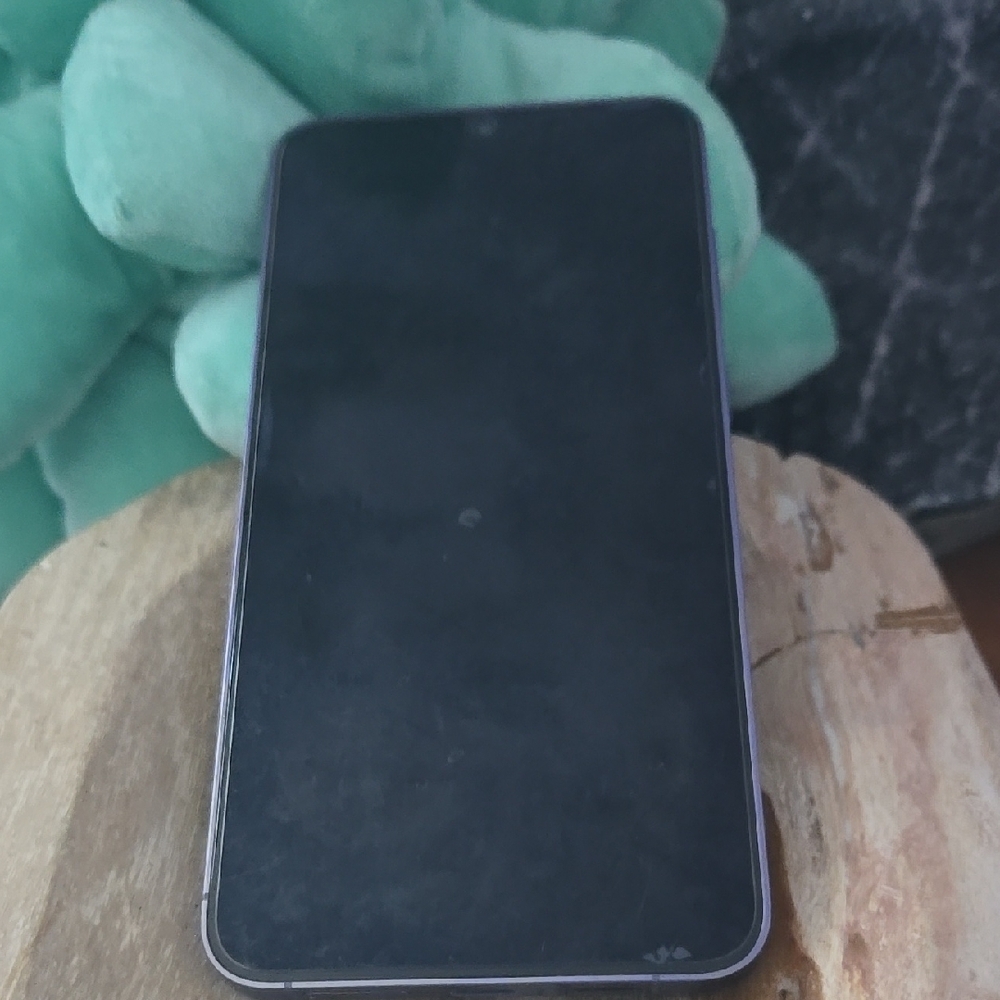 Samsung Black Smartphone with Large Screen and Slim Design